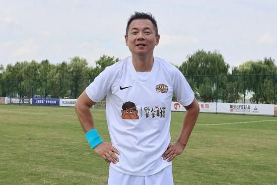 小情侣高清国产在线播放